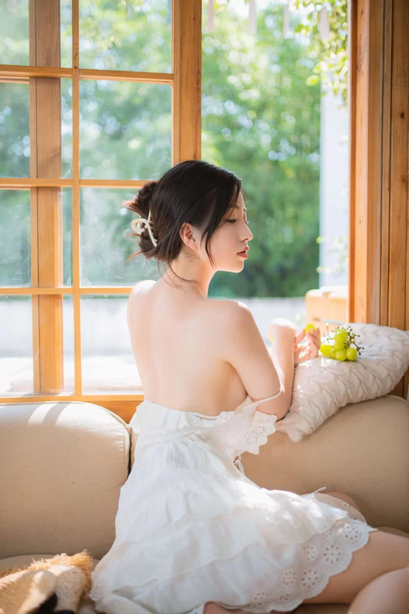 漏点 福利姬 年年Nnian 夏日物语【37P+275M】
