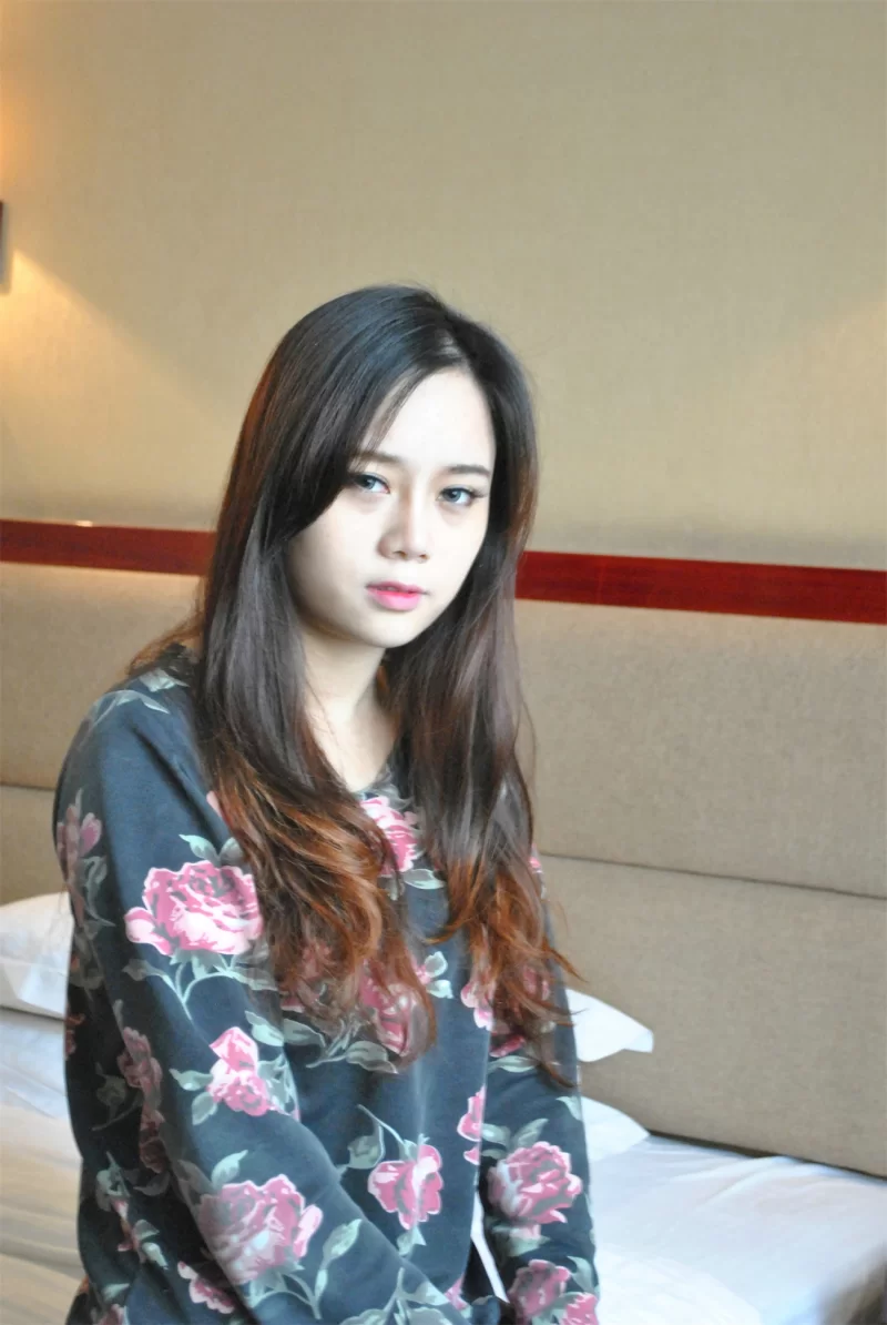 合集 西萌工作室-浆果儿等多位新流出高颜值学妹全裸户外露出【111v+83g】