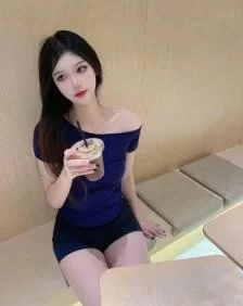 自拍 广西极品淫妻 刘娜 与炮友3p视频曝光 完美身材展现极致【9p+1v+174M】