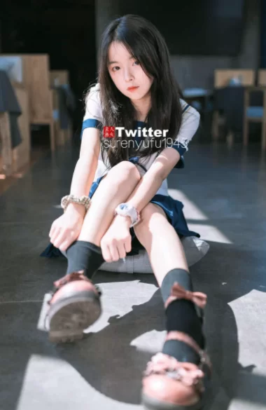 福利姬 [林书辞]私定清纯美少女合集整理【5v9p+15.2g】