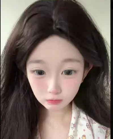 福利姬 超级顶级高颜值反差小妹妹的自拍身材展示【11V3V+30.9M】