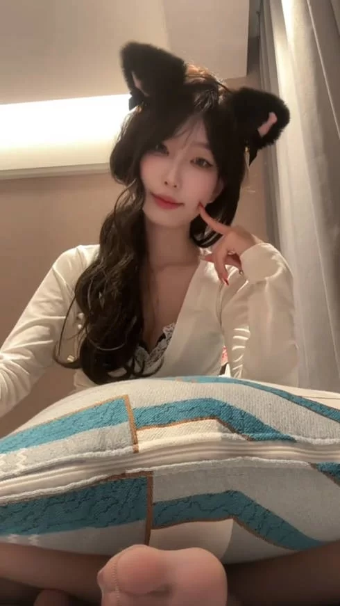自拍 抖音15万粉美女『小水不哭』私拍 定制福利合集露脸紫薇【NV+3.4G】