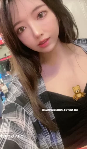 福利姬 神似三上悠亚抖音网红药娘[彭知熙]私拍，嗲声嗲气阴柔可人【1+1.25G】