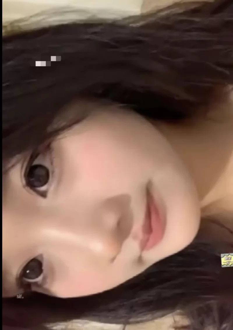 福利姬 顶级女神，不看后悔系列一对一【20v+700m】