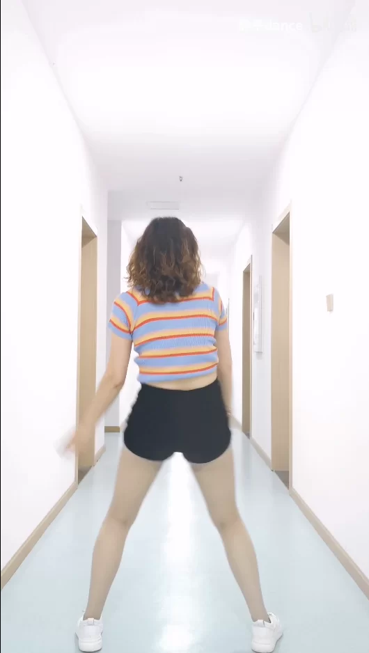 熟女少妇 B站网红 在编教师 真实老师 静子dance 小熙又沐风 舞蹈 韩舞【10v+2G】