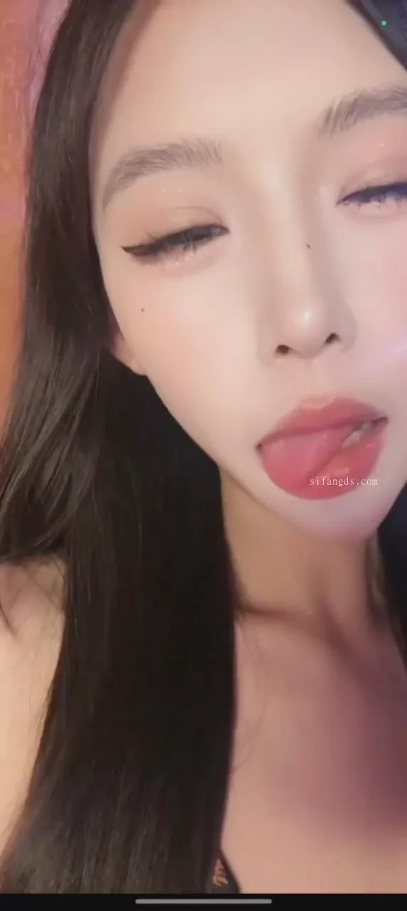 国产主播 自己收集一对一美女聊天视频21【20V+3.7g】