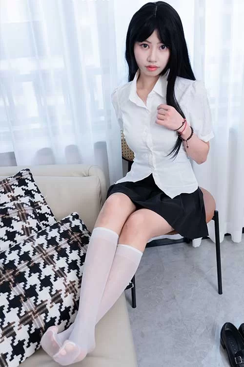 美腿/足控 甜予摄影-酥酥-超短裙皮鞋白丝裸足 [127P1V-1.6G百度网盘]【127p1v+1.6G】