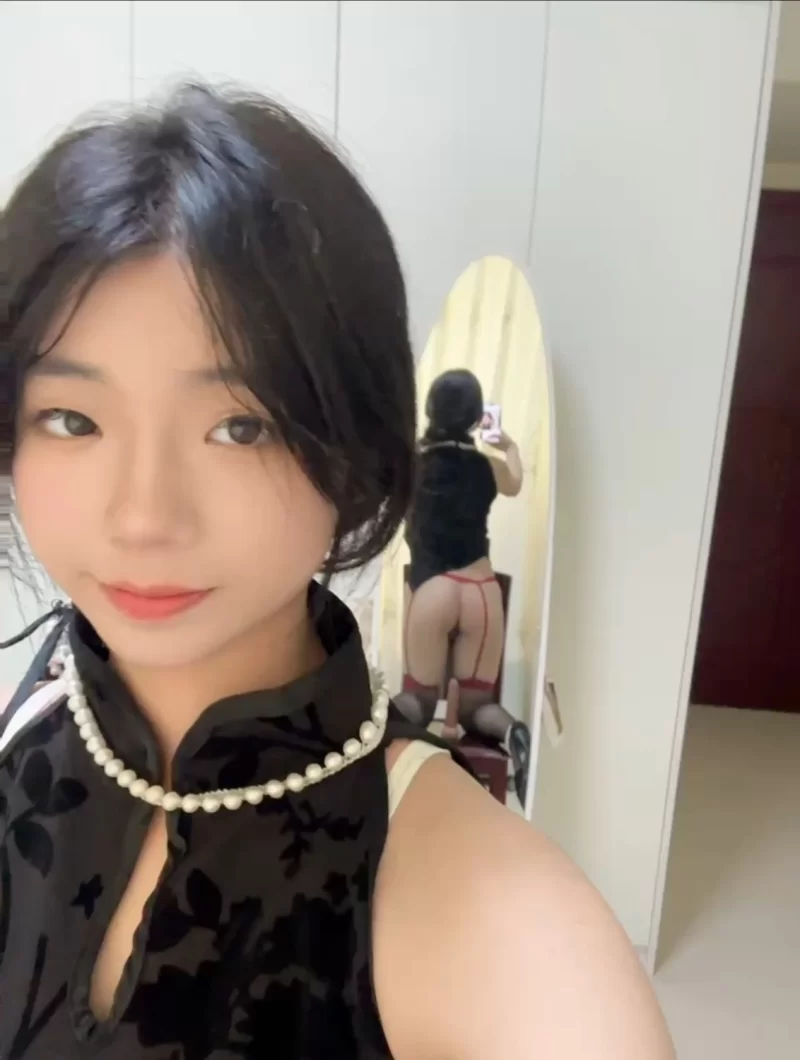 女大学生 自购女大学生在家偷偷自慰等小视频合集【12v+99M】