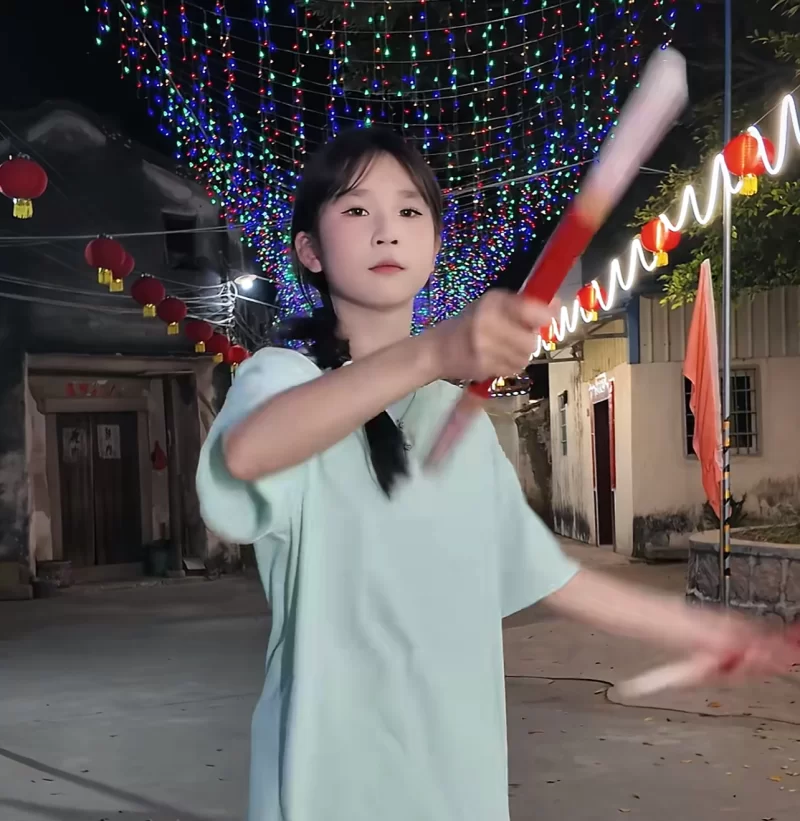 明星换脸 抖音网红拖鞋妹AI换脸 - 香奈乎【129p+625.8M】