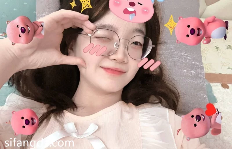 自拍 蝴蝶纹身小女友【115v97p+1.5g】