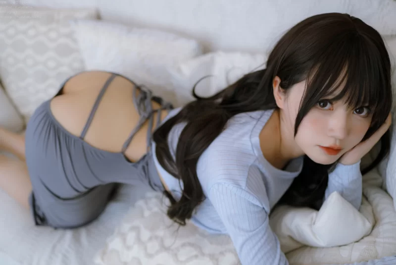 Cosplay Nyako喵子_连衣裙 吉他妹妹 [71P+1V]【71P+1V+850m】