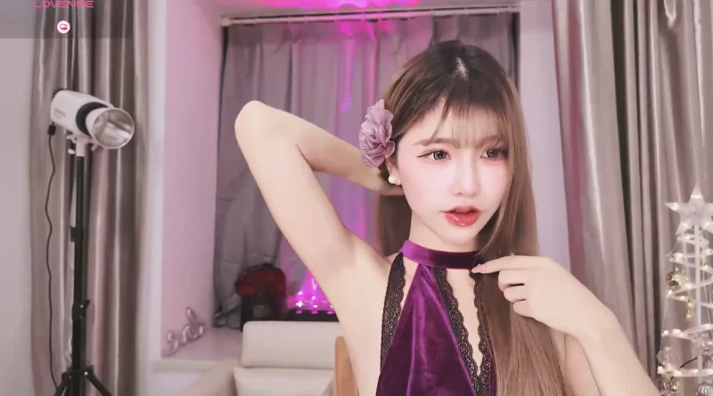 福利姬 Stripchat kiki 性感情趣制服丝袜女神 内窥镜自慰骚逼大秀【1V+329M】