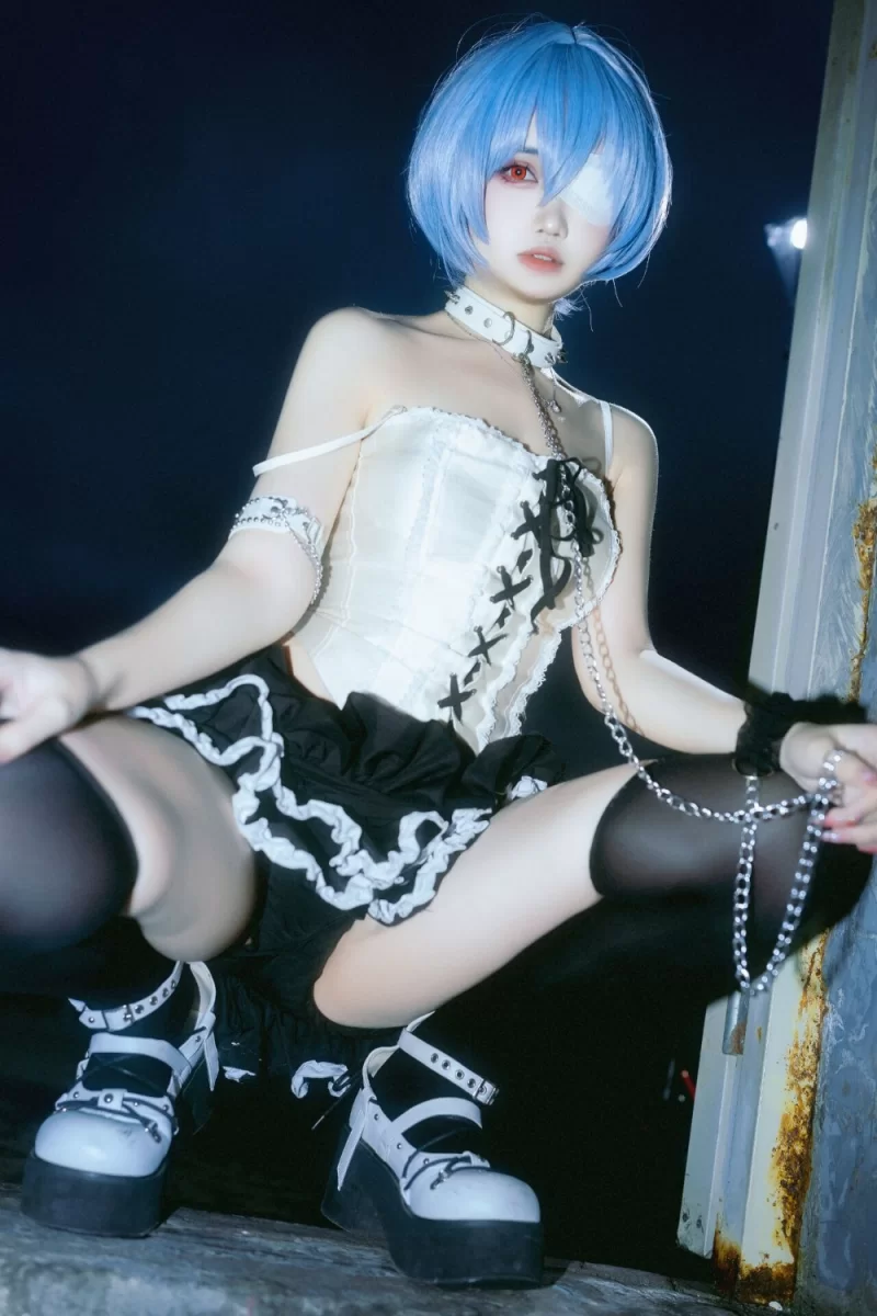 国产coser 洛桑w伊梓  雨后天台[35P-694M]【53P+694M】