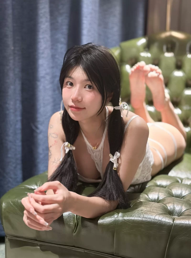 国产模特 鱼神(魚神)美女微密圈写真图片合集106套【npnv+7.85g】