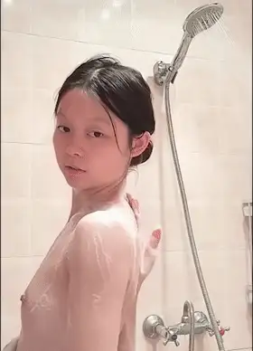 各种门 重庆文理学院物流工程 秦子倩 出轨曝光学霸母狗自拍洗澡【1v22p+238M】