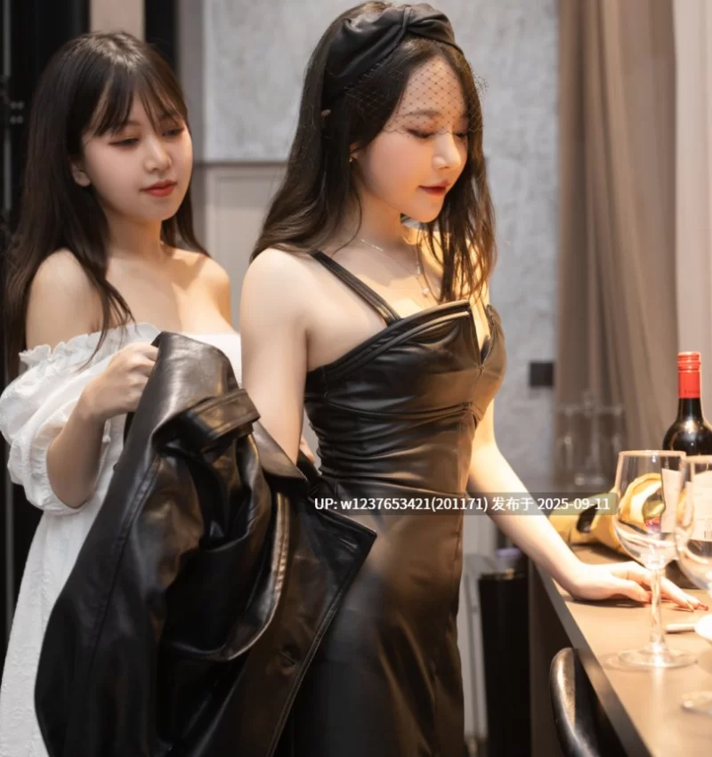 国产模特 鱼子酱Fish - 妻子们的聚会 89P-811M【1+811m】