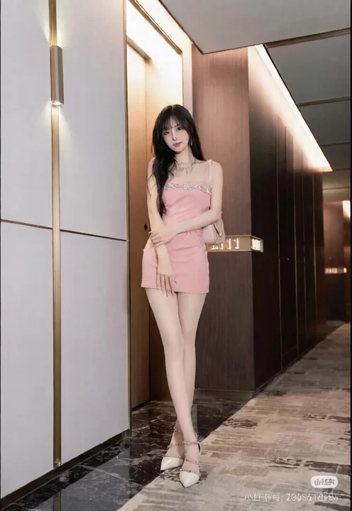 有撸点 小红书美女ai去衣4秒小视频【250视频+350mb】
