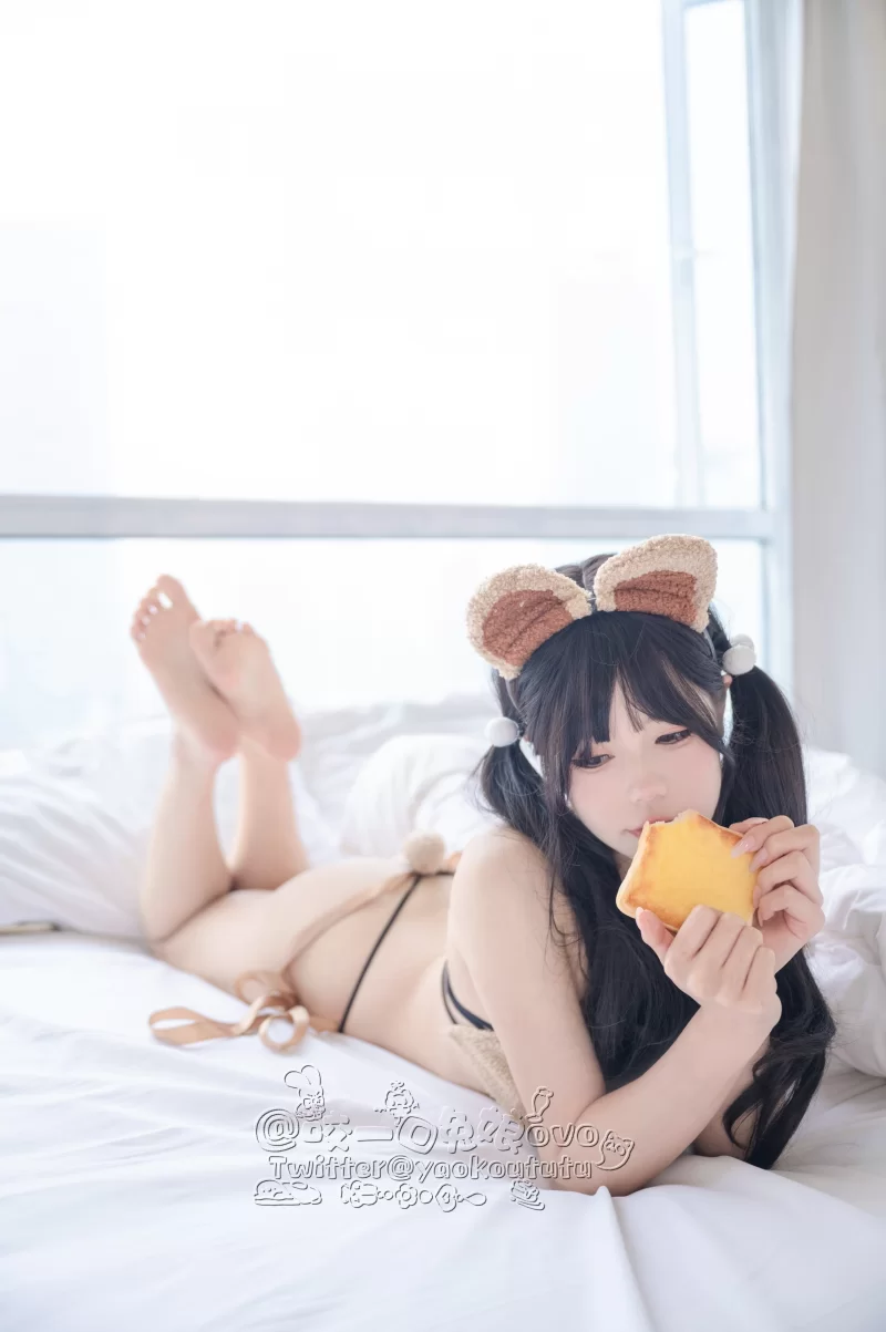 福利姬 福利姬 创可贴美少女|咬一口兔娘的生活与cos写照大合集1【1085p+280m】