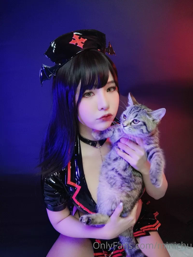 国产coser 步兵|宝藏巨乳Minichu@Devil Rosaria+私拍合辑【679p+170m】