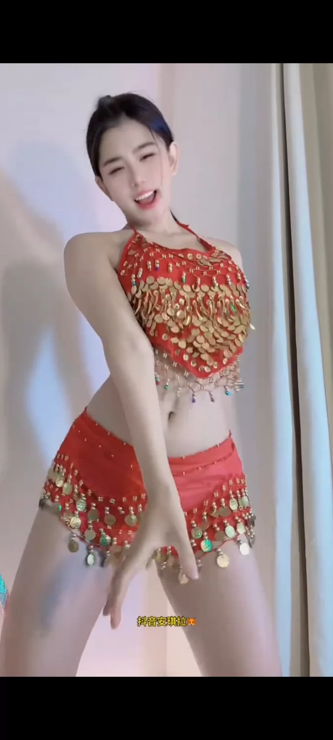 美女御姐 [美女御姐] ［个人收集]［素］dy主播安琪拉擦边热舞蹈短视频，包臀裙，顶胯【70V+164M】