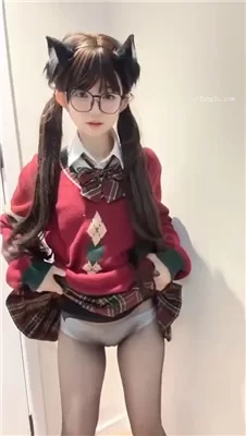 国产 抖音萌妹 心碎美洋洋/芙仔 给你看内裤骚舞 JK自摸诱惑福利【27V+105p+2.6g】