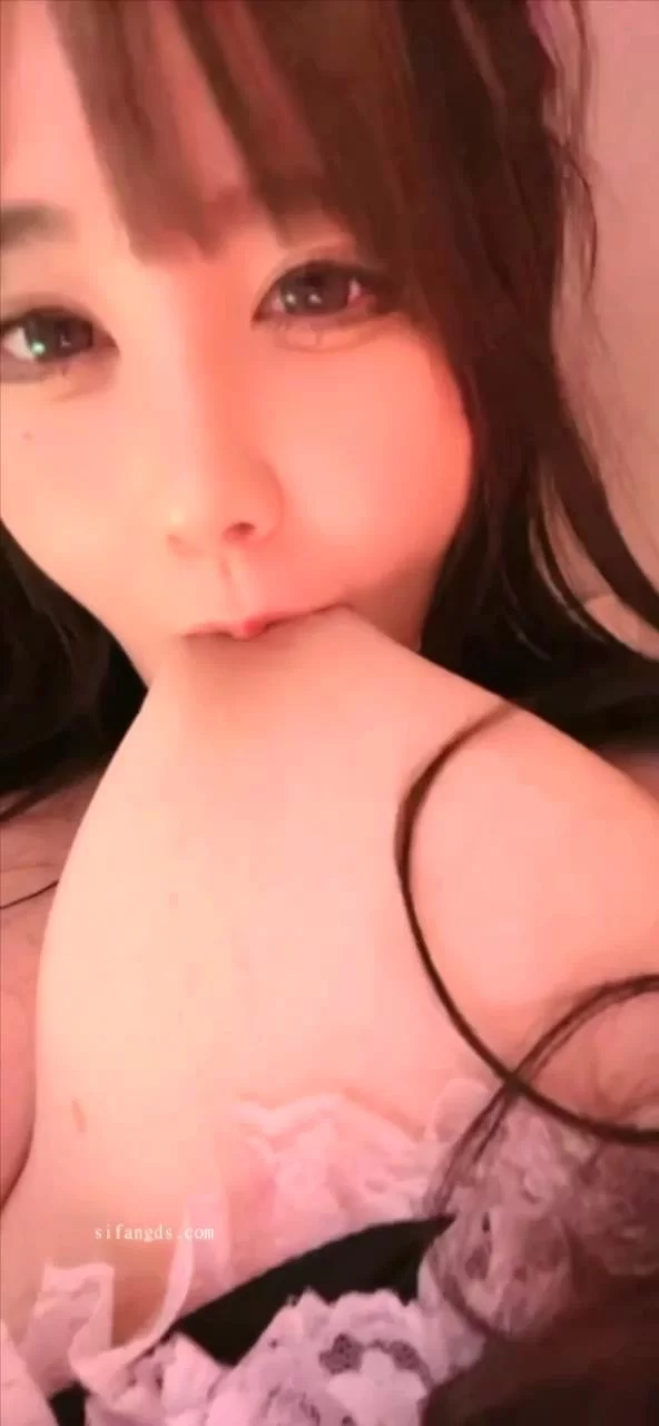 自拍 高端1v1：晕奶警告！ 巨乳嫩妹miko一对一裸聊 G奶【1v+452M】