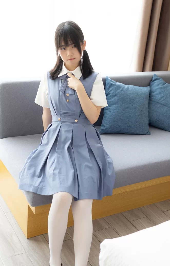 国产coser 少女秩序合集【32本+80G】