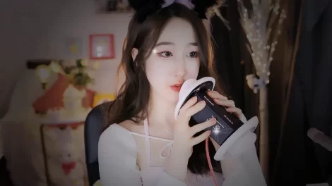 ASMR 绮夏 单耳舔耳1【1v+99m】