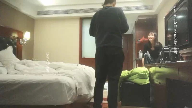 自拍 大神坦克出击 约啪长筒白袜学生妹，后入暴操快干死了【1V+679MB】