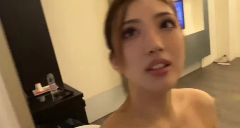 自拍 台湾探花重金约啪高颜混血高冷日系美女气质非凡床头内【1v+573M】