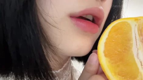 ASMR Nana困薯 舔橙【1v+321m】