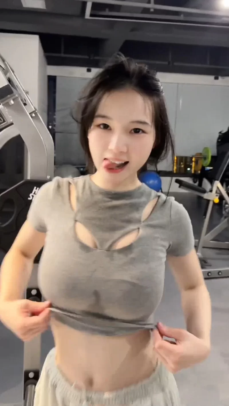 明星换脸 [MU鱼花出品]健身婊~葫芦爱健身~淫荡反差小视频拓展预览【7V+7GIF+5P+159.3M】