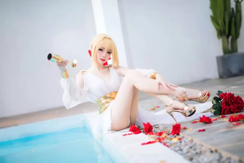 国产coser 焖焖碳 - FGO 尼禄睡裙【27P+239M】