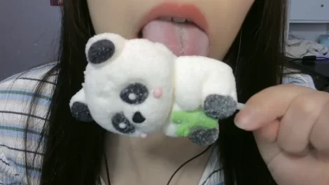 ASMR 菜菜cyl不好吃 咀嚼熊猫糖【1v+193m】