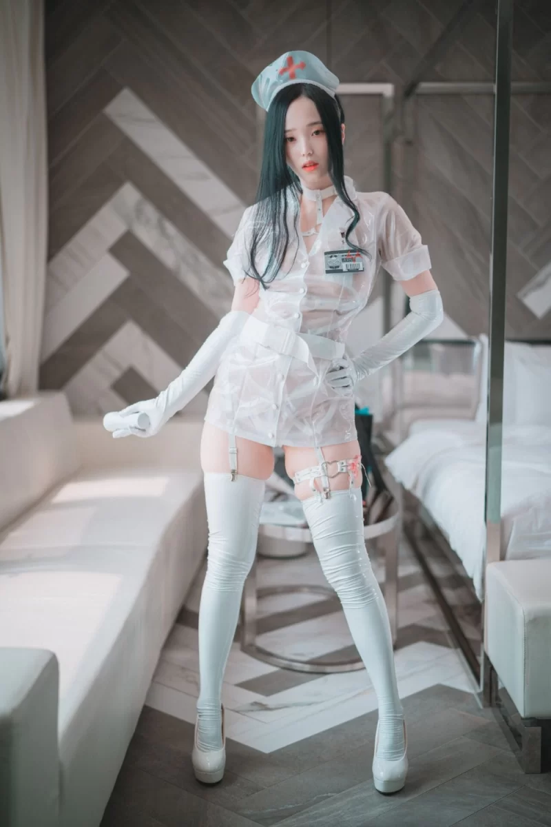 日韩coser DJAWA Photo  Bambi (밤비) Nurse Nation (White ver) [82P 874MB]【82P+874M】