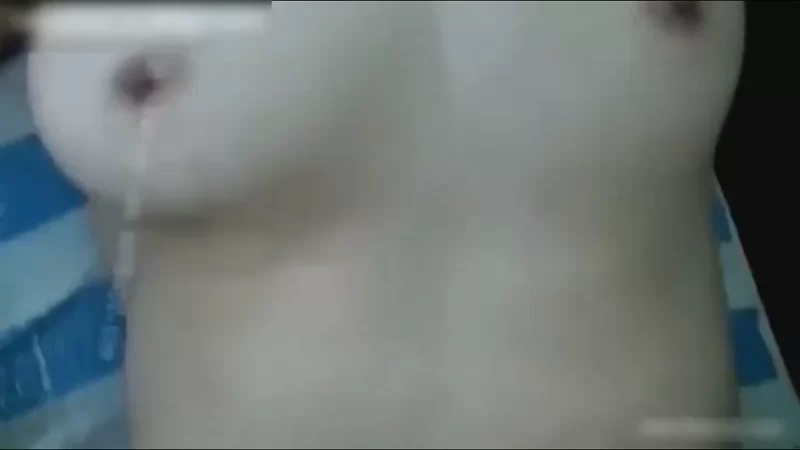 自拍 两个年轻小伙子激情3p白嫩兼职空姐+酒店双飞御姐黑丝玉足【v3+1.09G】