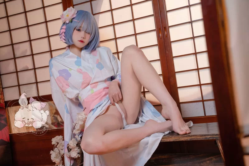 其他coser 兔娘(团子兔) Yiko湿润兔cosplay大合集【1000P+300M】