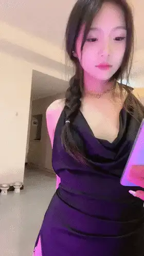 女大学生 清纯亮丽小学妹伤心的年糕趁着爸爸妈妈不在家脱衣来一【2+2899MB】