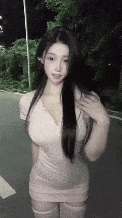 唯美 图生视频 5 脱衣+吊起性交合集第一期【21V+130m】