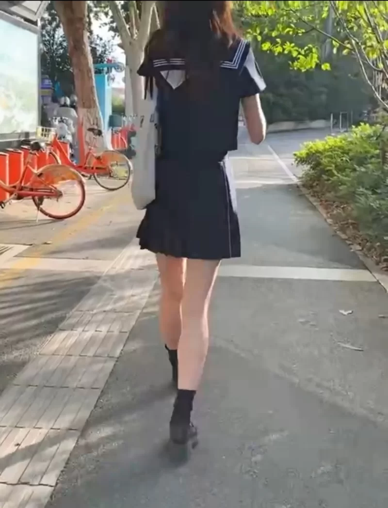 自拍 [梨梨小青椒]清纯日系JK妹退圈前力作合集流出 白虎骚【31v+306.9M】