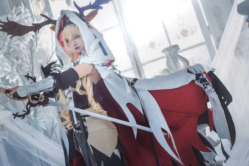 国产coser 一千只猫薄禾 - 烛骑士 薇薇安娜【12P+124M】