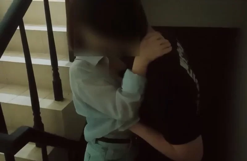 绿帽&换妻 [DJ夫妻〗老公跟单男一起干娇妻忙碌了一天被后入到嘶吼高【3v+2G】
