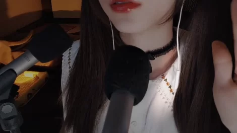 ASMR 不吃肉的小兔叽_慢悠悠的音乐搭配有意境の散文_放松身心❤【1v+394m】