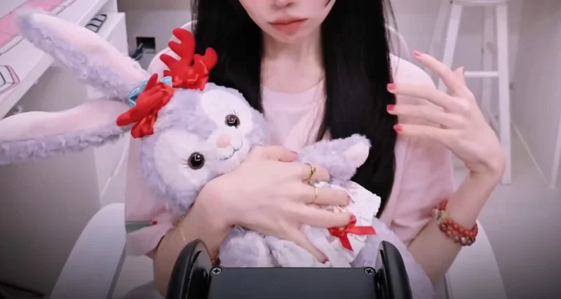 ASMR aik-秋水 近距离 贴耳烤全羊 视觉触发【1+462MB】