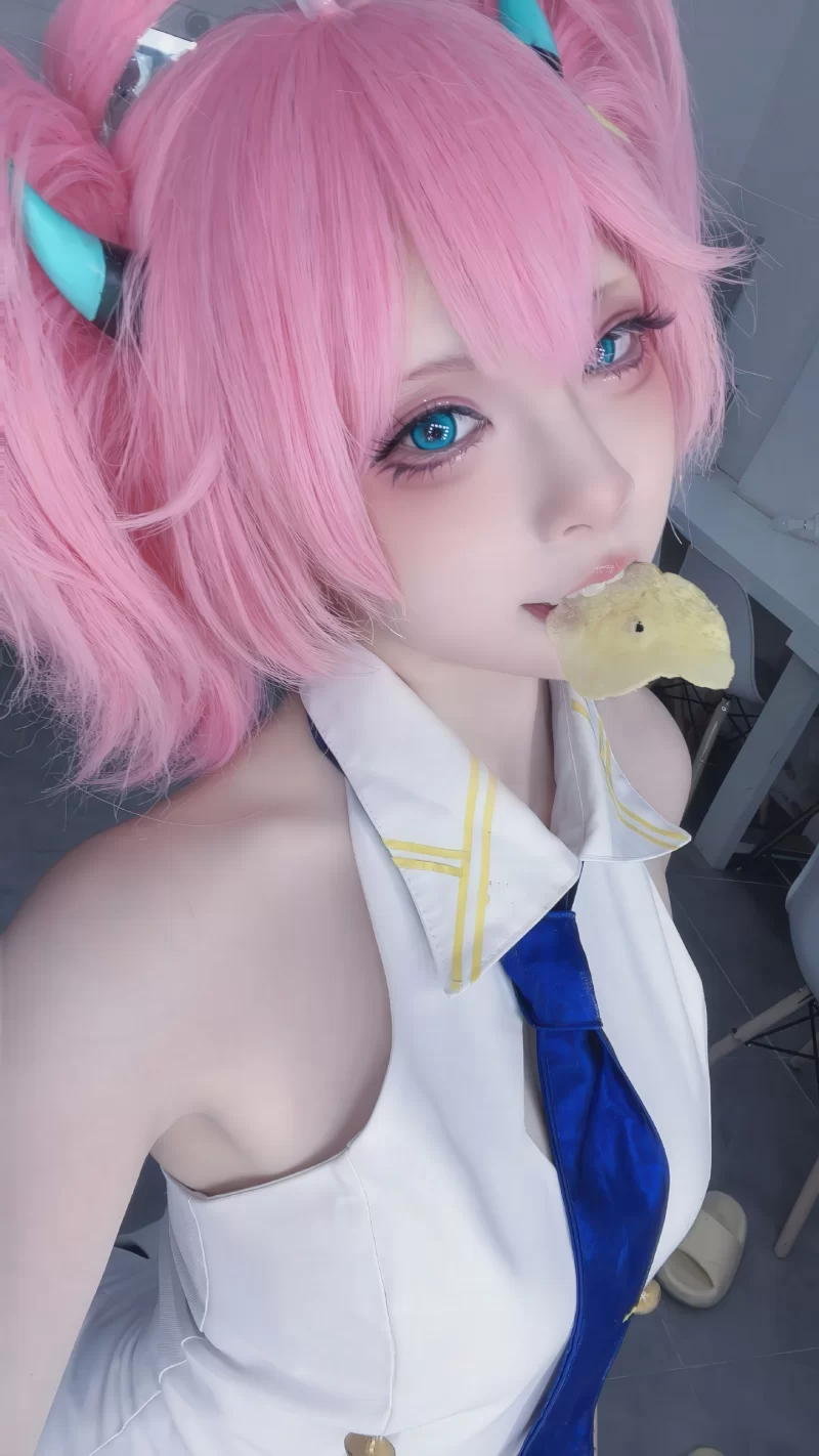 国产coser [COSPLAY] [纸悦Etsu_ko] 桃香【54P+500M】