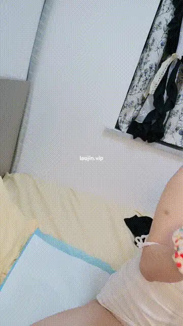 女大学生 20岁南京校花清纯系女神吴晓尼现在的女孩质量都好高为【2+4208MB】