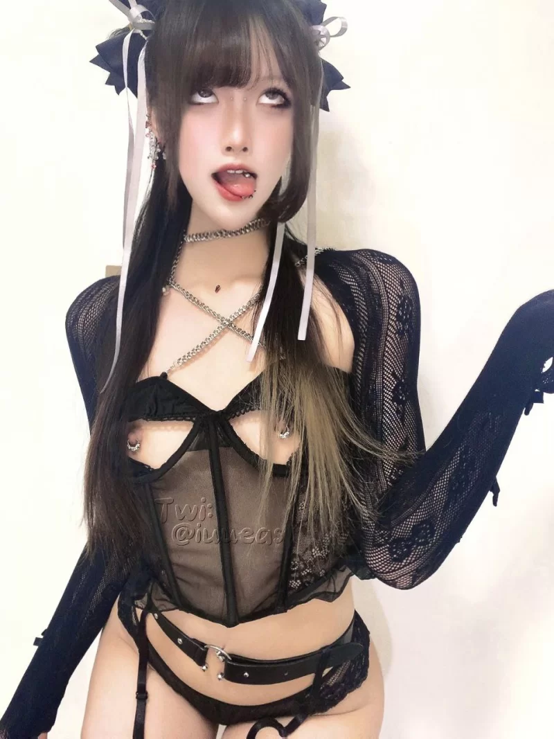 自拍 [不得惹iuueas]反差少女情趣道具 女王露出爱好者【38p+63v+2.67G】