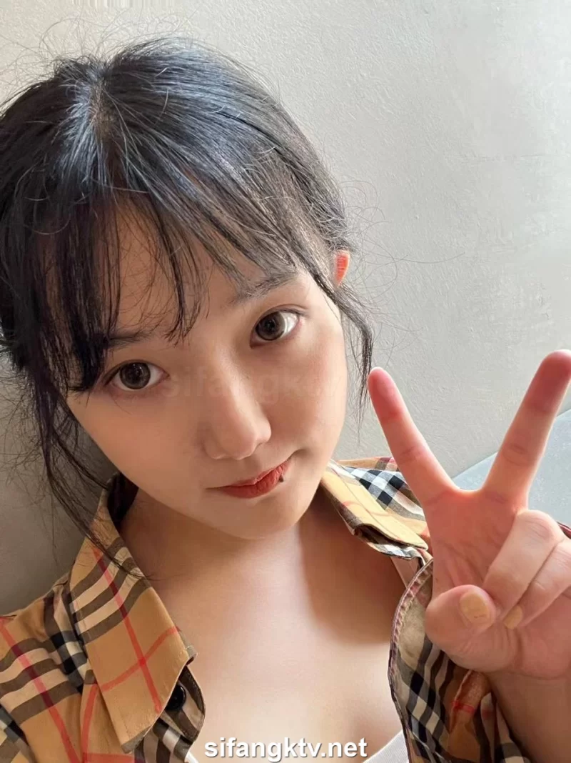 福利姬 极品希薇社三点全露美少女国模-小新-各种超有氛围感艺术【5v316p+869M】