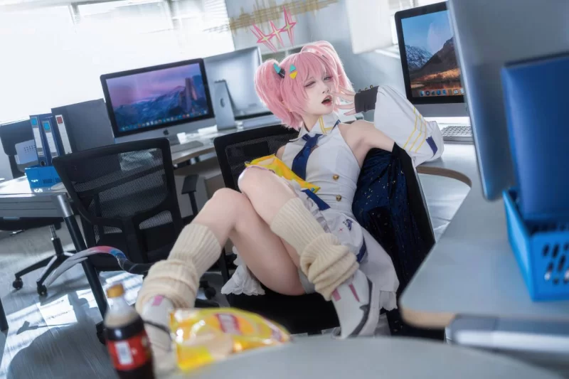 国产coser 纸悦Etsu_ko - 桃香【54P+422M】