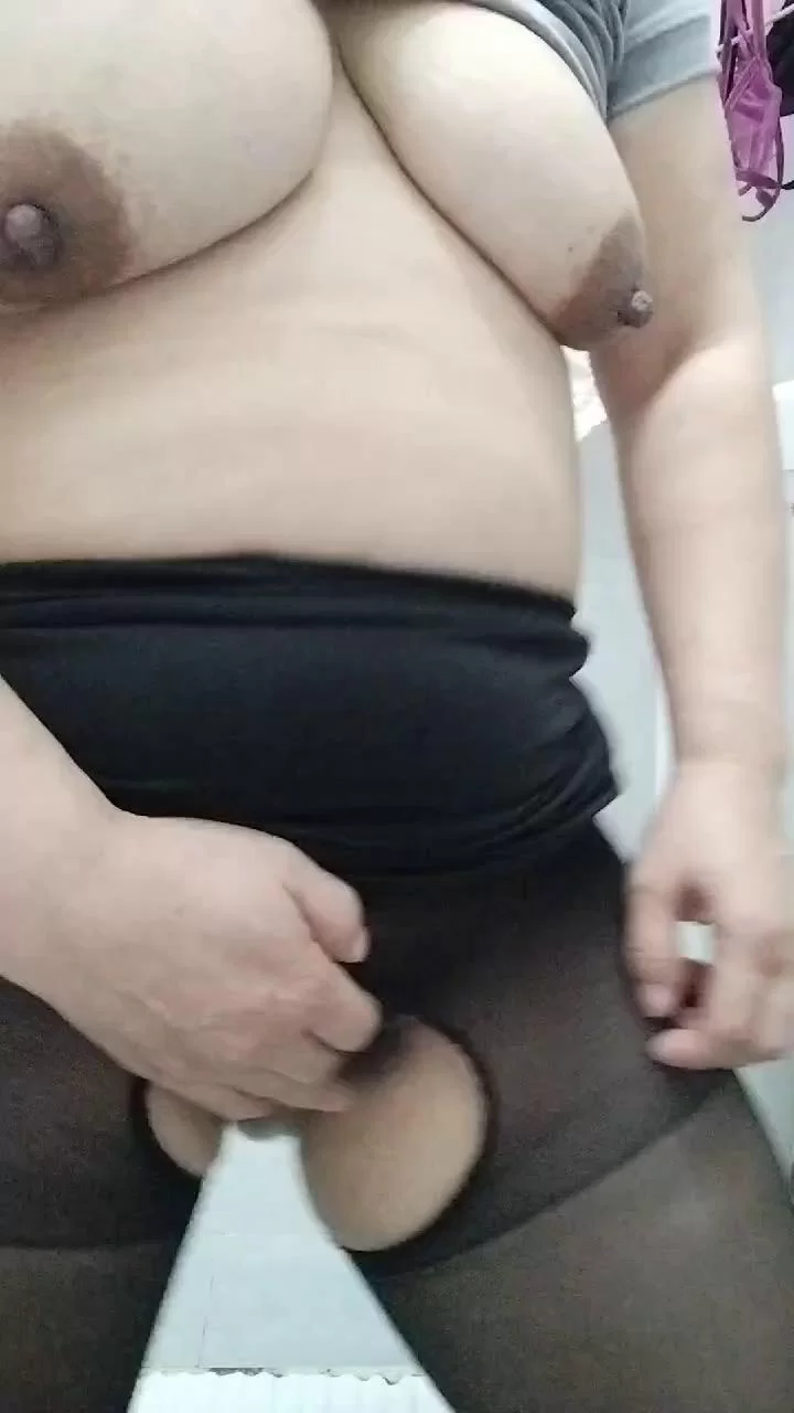 熟女少妇 快手骚熟女[波妞户外运动]大尺度掰逼诱惑，榜一大哥【33V+802MB】
